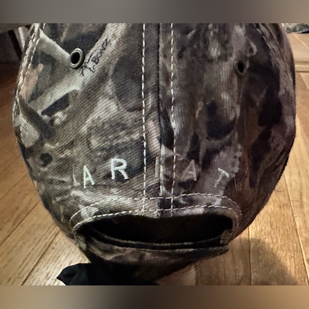 Ariat Camo Hat with Embroidered Logo - Picture 3 of 7